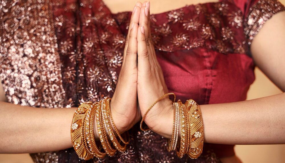 Wholesale fancy metal bangles manufactured by Prithvi Industries in Malad Mumbai